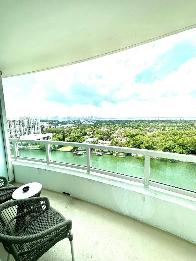 Fontainebleau Miami Beach,Tresor Exterior foto