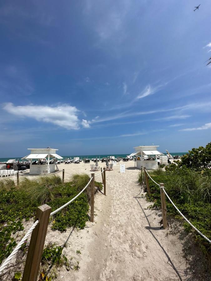 Fontainebleau Miami Beach,Tresor Exterior foto