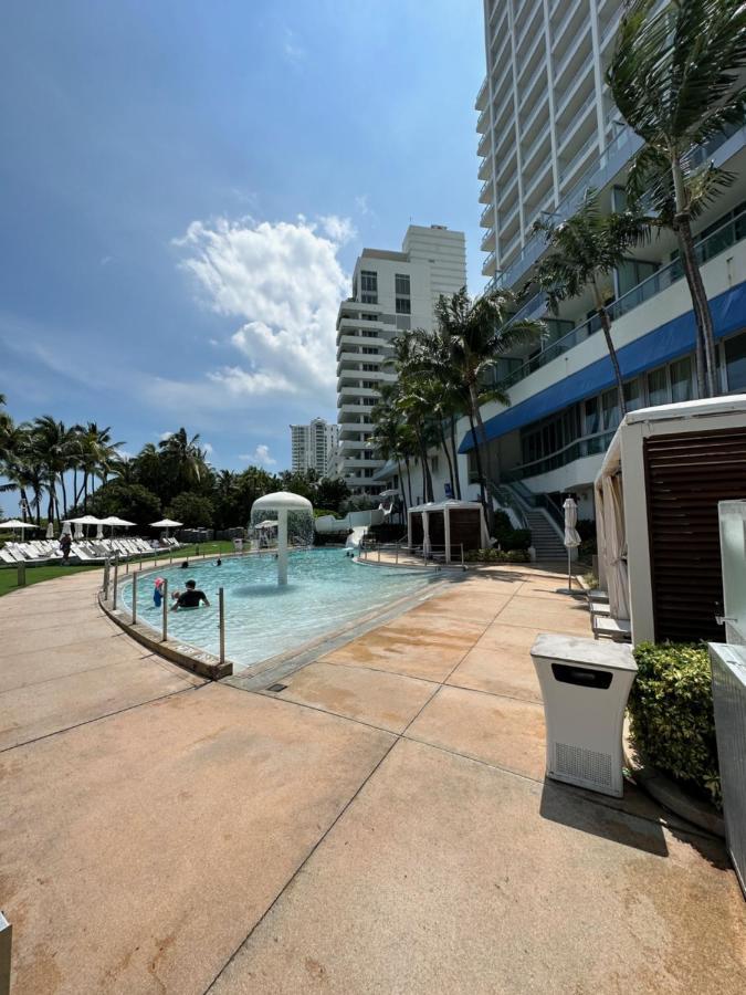Fontainebleau Miami Beach,Tresor Exterior foto